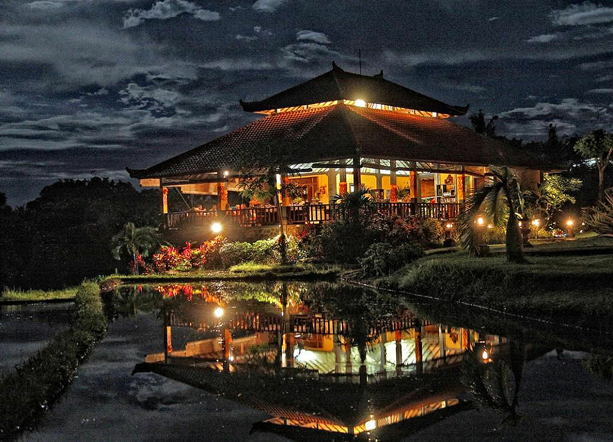 Puri Mangga Sea View Resort And Spa Lovina Zewnętrze zdjęcie